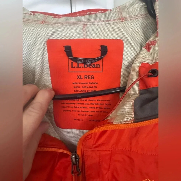 L.L. Bean Orange Lightweight Rain Coat Size XL - Picture 10 of 11